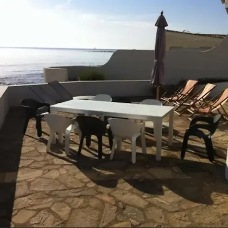 La Colombe Villa *